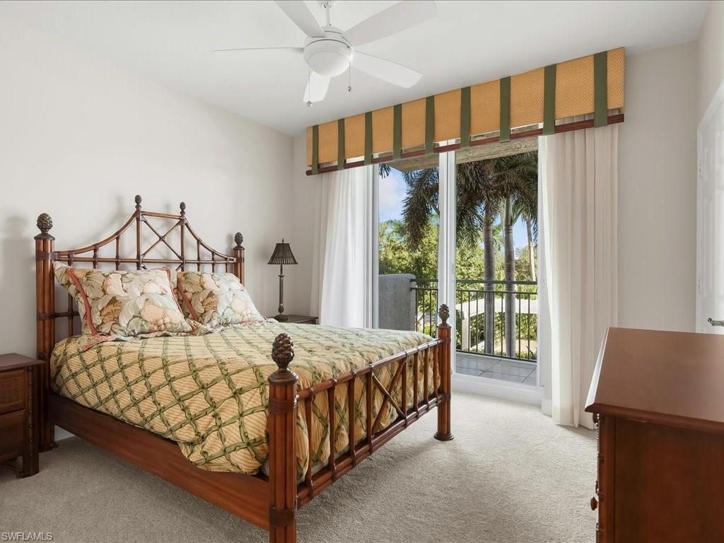 425 Cove Tower Dr, Unit 304, Naples, FL 34110 Photo