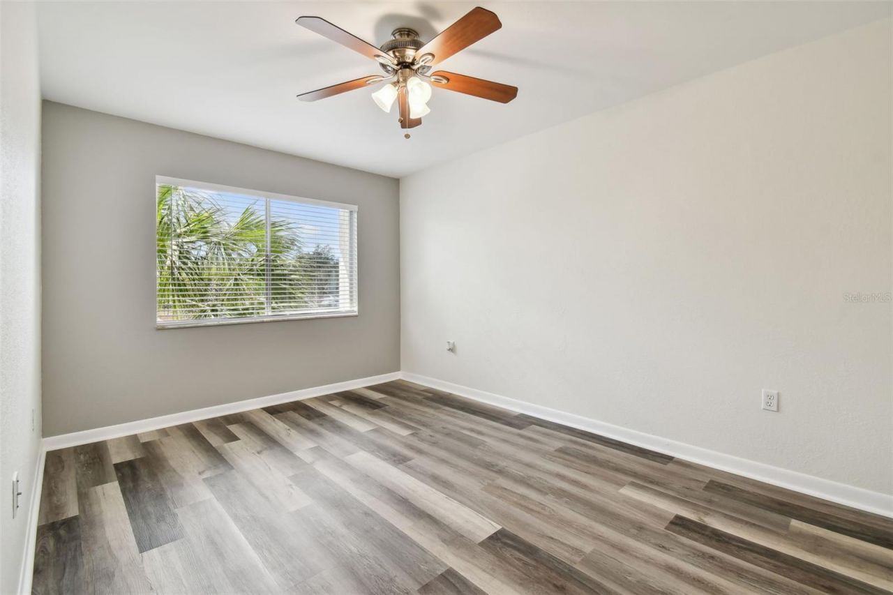 379 47th Avenue N, Unit 212, Saint Petersburg, FL 33703 Photo