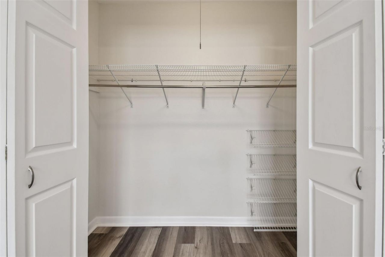 379 47th Avenue N, Unit 212, Saint Petersburg, FL 33703 Photo