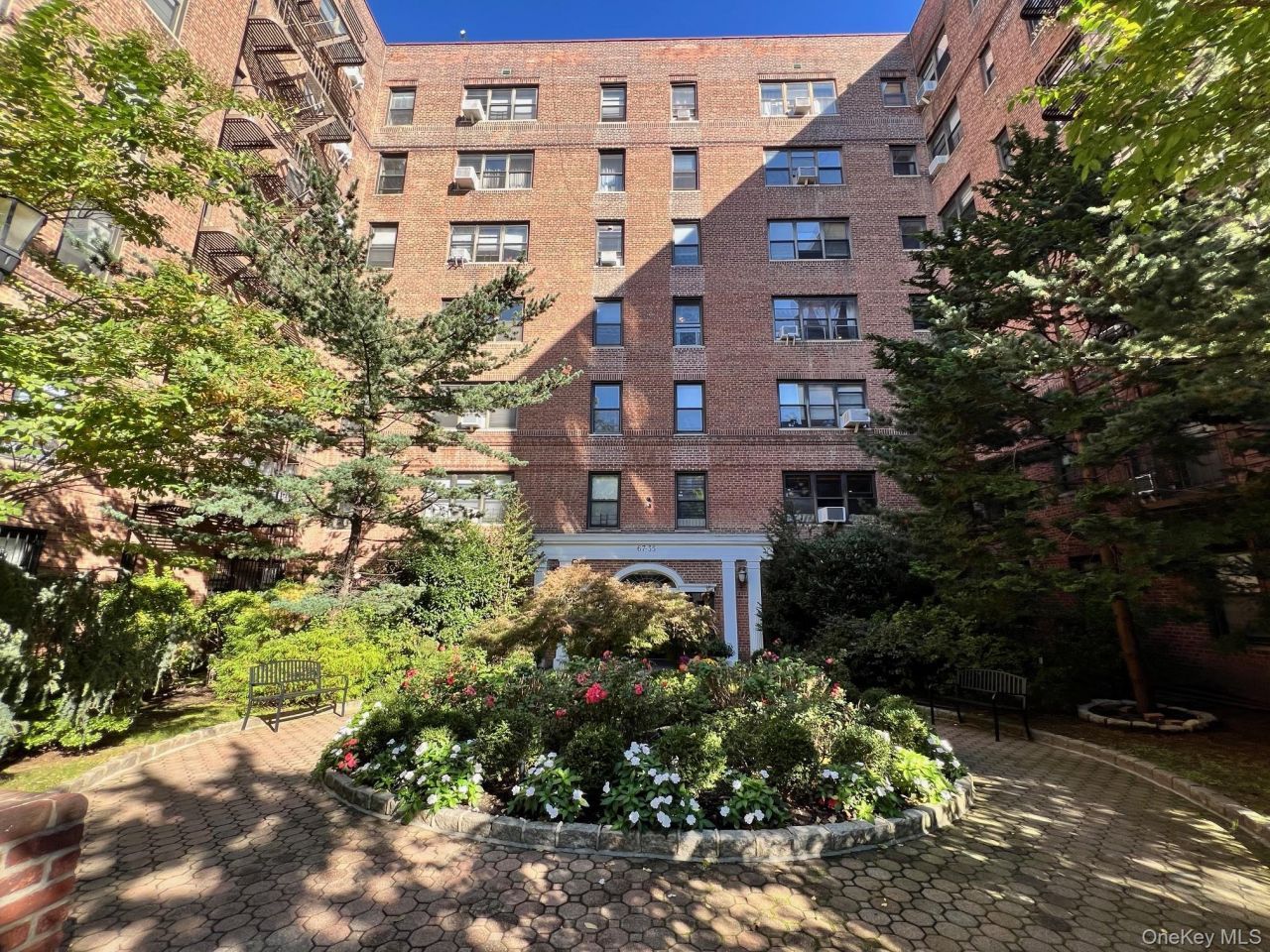 67-35 Yellowstone Boulevard, Unit 7E, Forest Hills, NY 11375 Main Photo