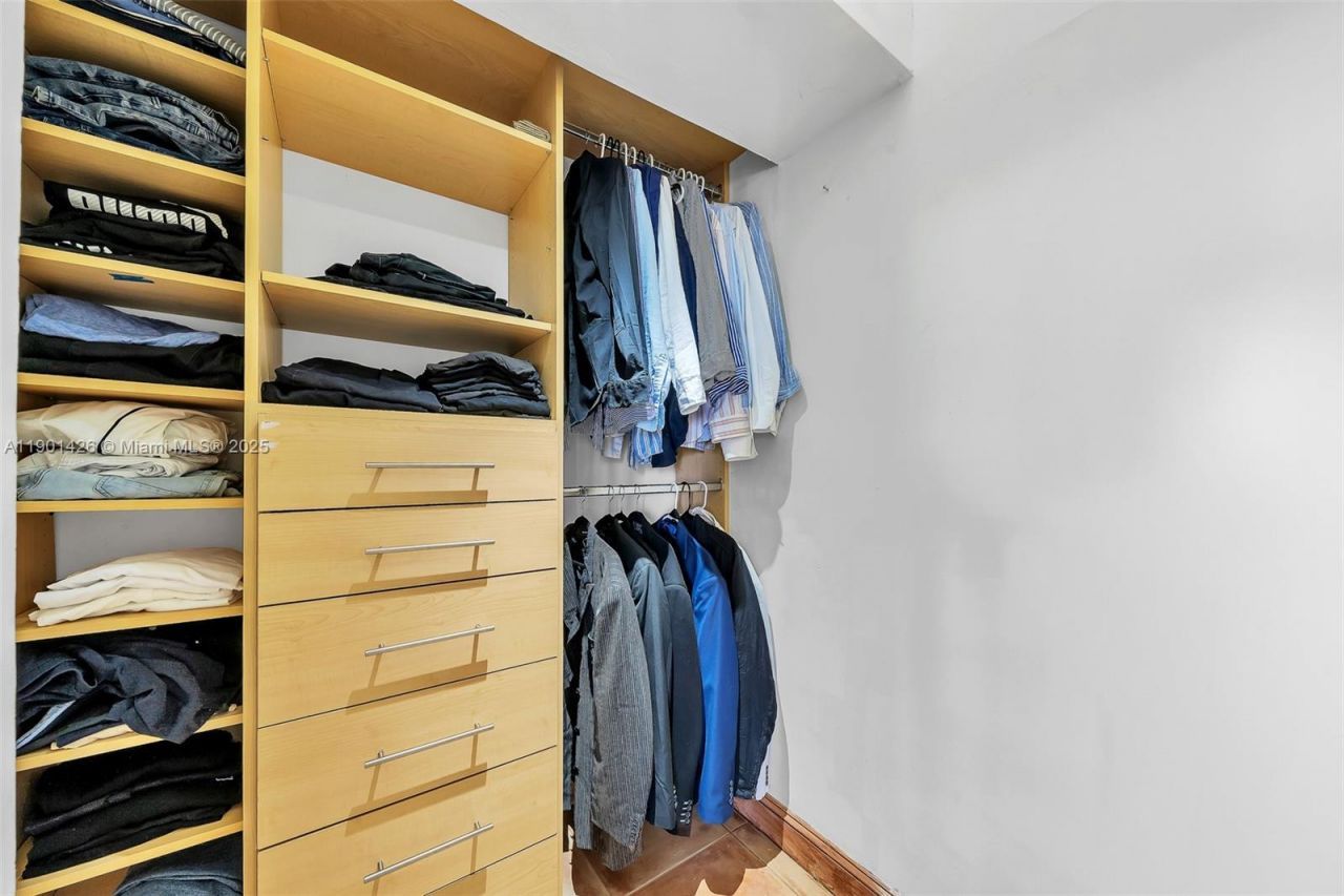 20301 W Country Club Dr, Unit PH22, Aventura, FL 33180 Photo