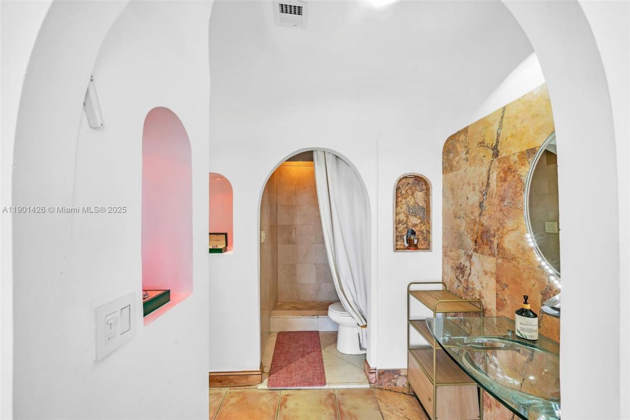 20301 W Country Club Dr, Unit PH22, Aventura, FL 33180 Photo