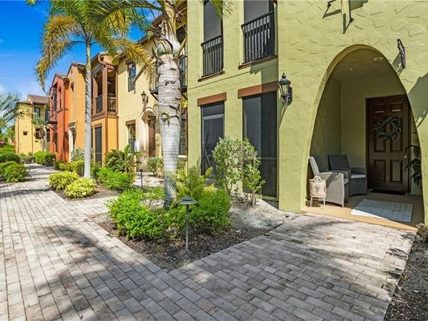 9066 Albion LN N, Unit 5104, NAPLES, FL 34113