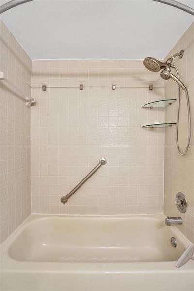 2334 S Cypress Bend Drive, Unit 304, Pompano Beach, FL 33069 Photo