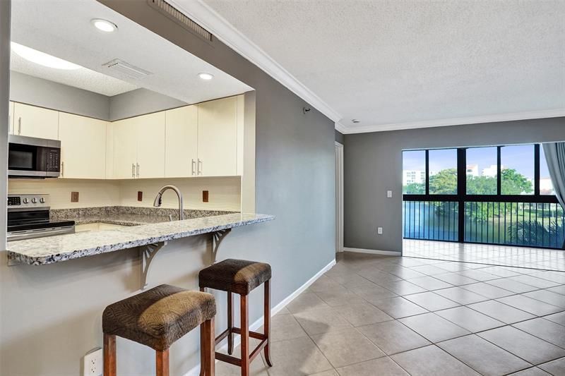 2334 S Cypress Bend Drive, Unit 304, Pompano Beach, FL 33069 Photo