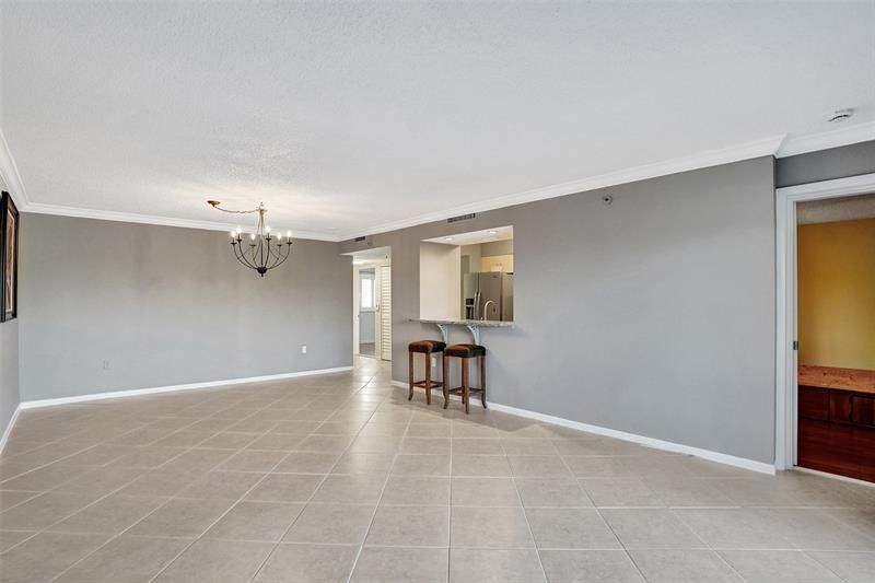 2334 S Cypress Bend Drive, Unit 304, Pompano Beach, FL 33069 Photo