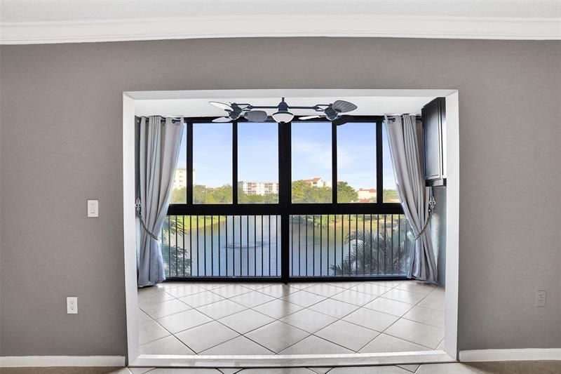 2334 S Cypress Bend Drive, Unit 304, Pompano Beach, FL 33069 Photo