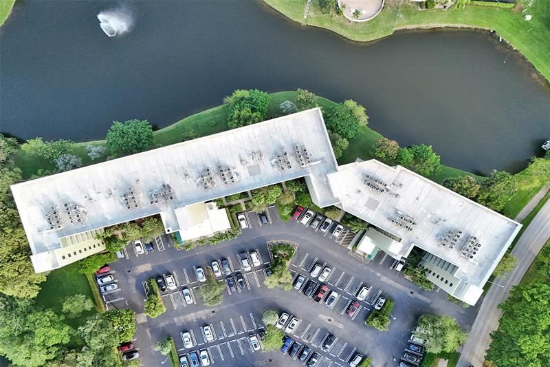 2334 S Cypress Bend Drive, Unit 304, Pompano Beach, FL 33069 Photo