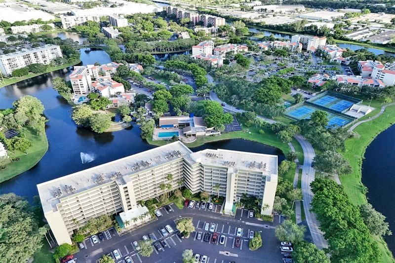 2334 S Cypress Bend Drive, Unit 304, Pompano Beach, FL 33069 Photo