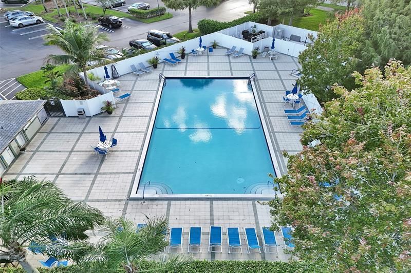 2334 S Cypress Bend Drive, Unit 304, Pompano Beach, FL 33069 Photo