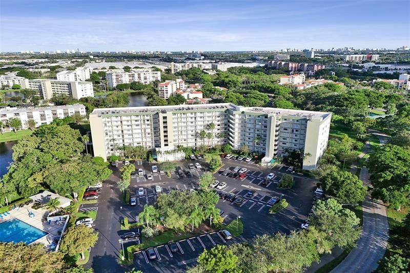 2334 S Cypress Bend Drive, Unit 304, Pompano Beach, FL 33069 Photo