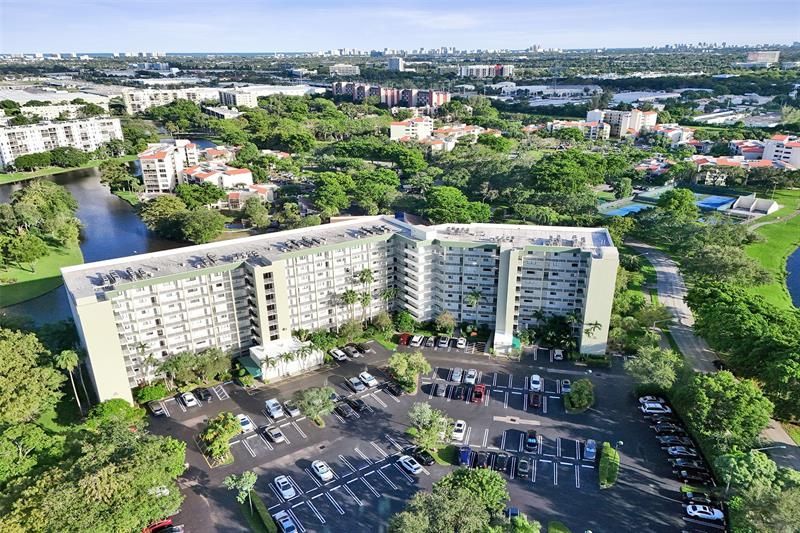 2334 S Cypress Bend Drive, Unit 304, Pompano Beach, FL 33069 Photo