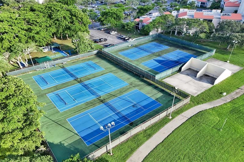 2334 S Cypress Bend Drive, Unit 304, Pompano Beach, FL 33069 Photo