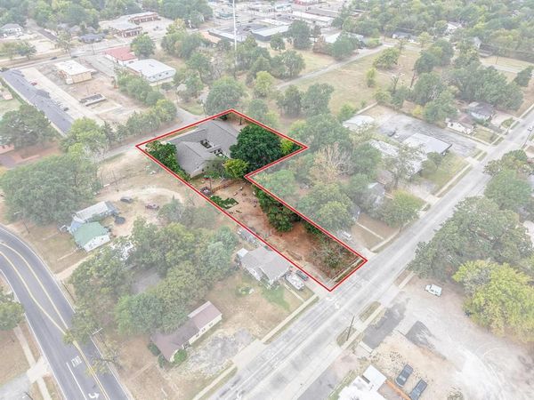1905 E Price Street, Paris, TX 75460