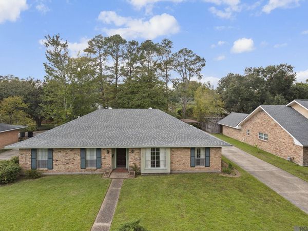 1878 Chevelle Dr, Baton Rouge, LA 70806