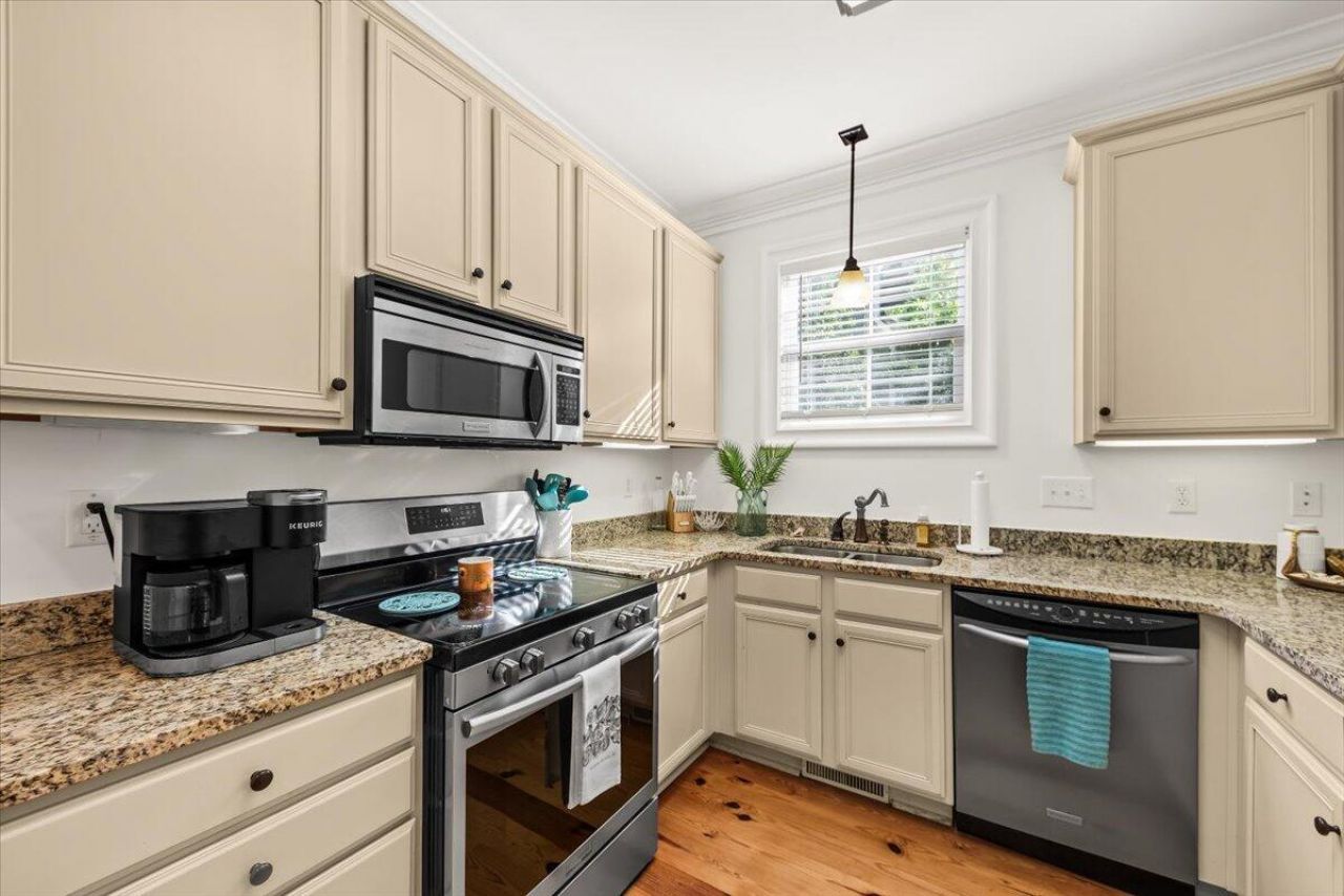 3218 Johnstowne Street Photo 13