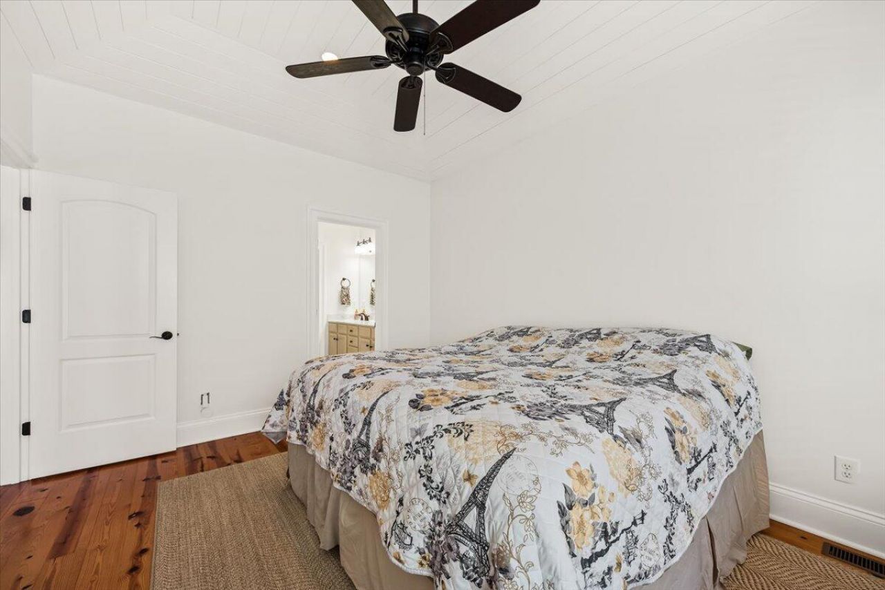 3218 Johnstowne Street Photo 24