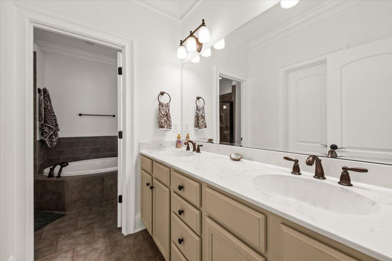 3218 Johnstowne Street Photo 27