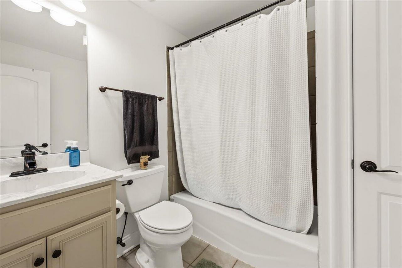 3218 Johnstowne Street Photo 32