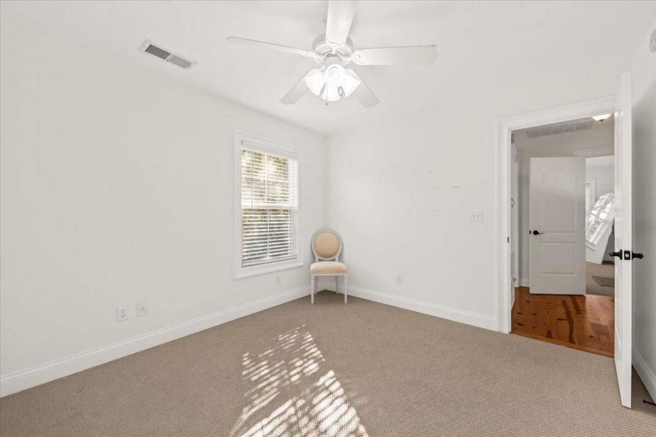 3218 Johnstowne Street Photo 38