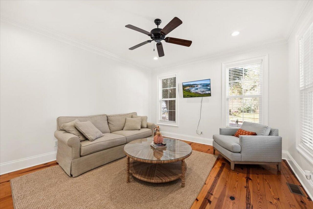 3218 Johnstowne Street Photo 4