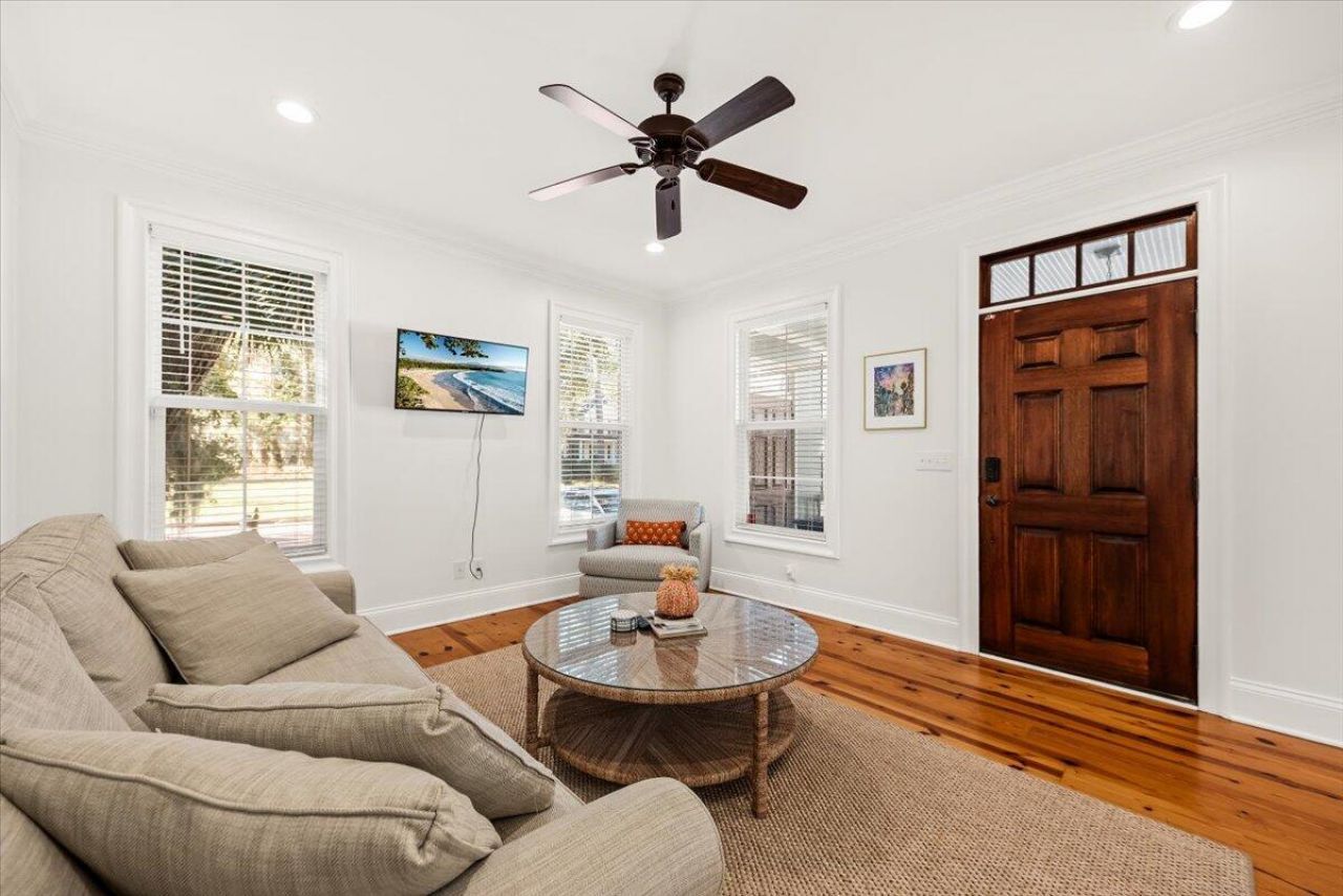 3218 Johnstowne Street Photo 5