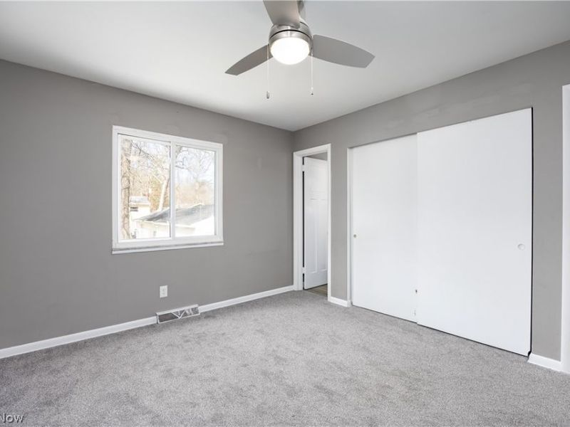 1054 Karen Drive, Akron, OH 44313 Photo 12