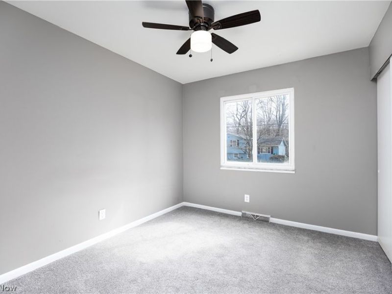 1054 Karen Drive, Akron, OH 44313 Photo 14