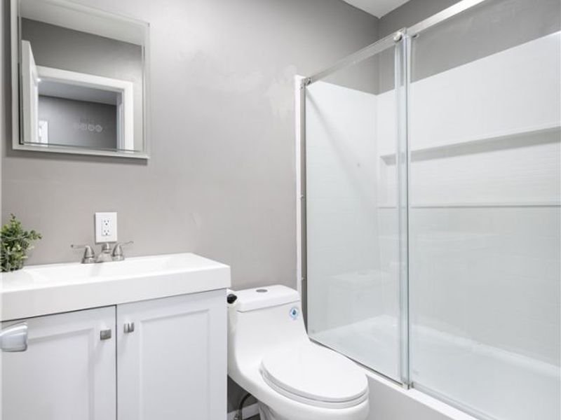 1054 Karen Drive, Akron, OH 44313 Photo 16