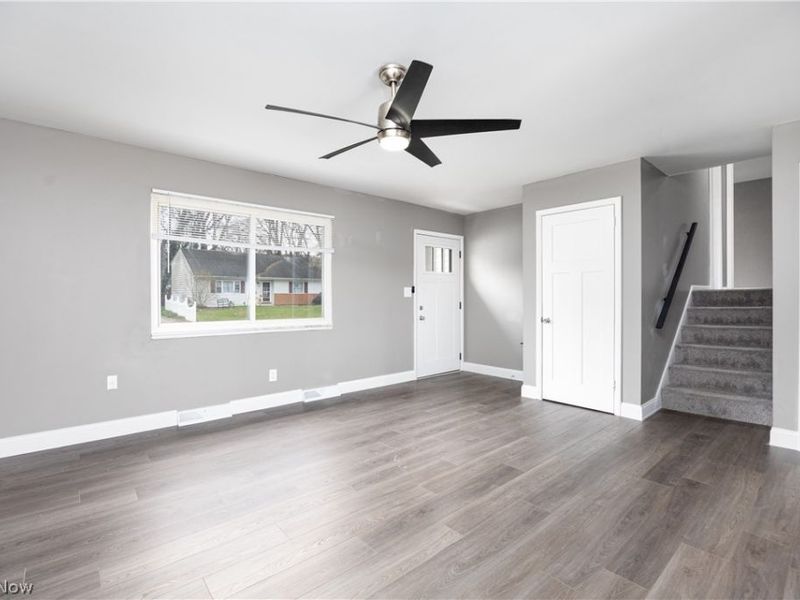 1054 Karen Drive, Akron, OH 44313 Photo 6