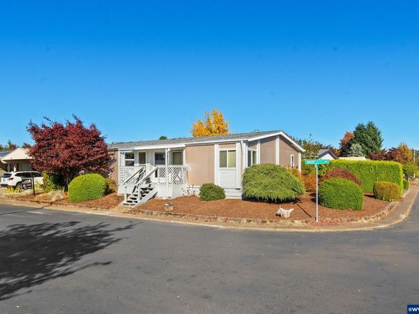 300 SE Lacreole #253 Dr, Dallas, OR 97338