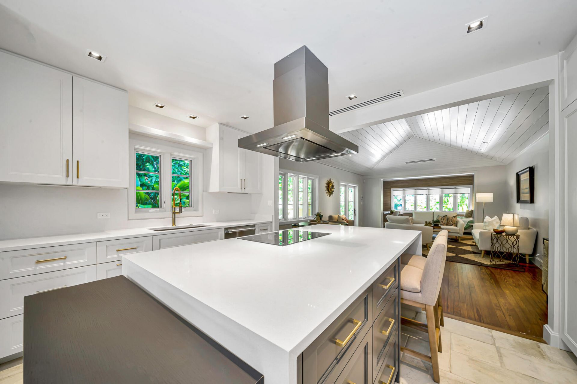 300 Barcelona Road, West Palm Beach, FL 33401 Photo