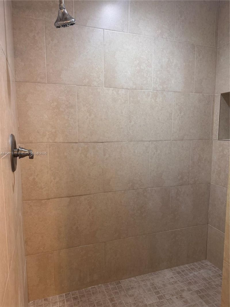 969 Plantation Rd, Key Largo, FL 33037 Photo