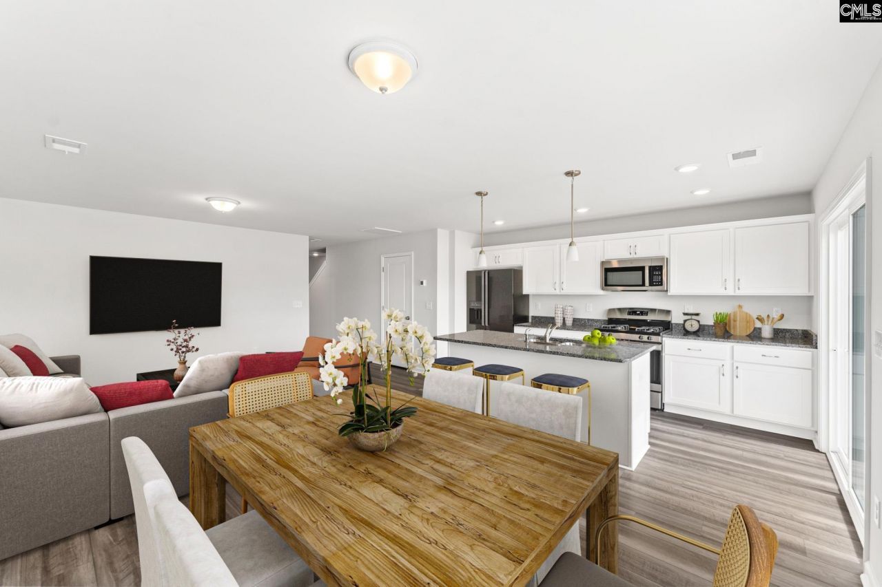 310 Tartan Road Photo 6