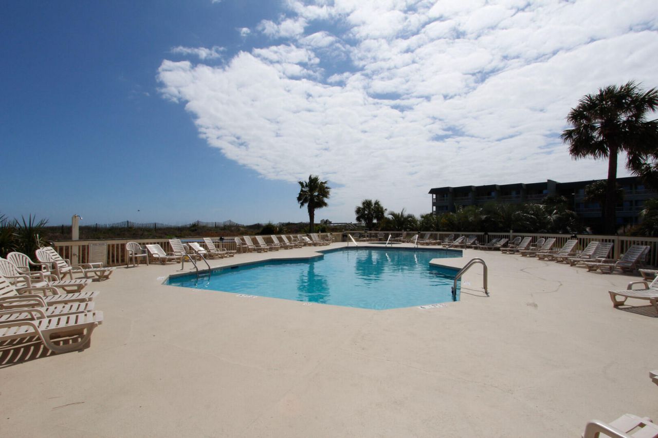 1300 Ocean Boulevard Photo 29