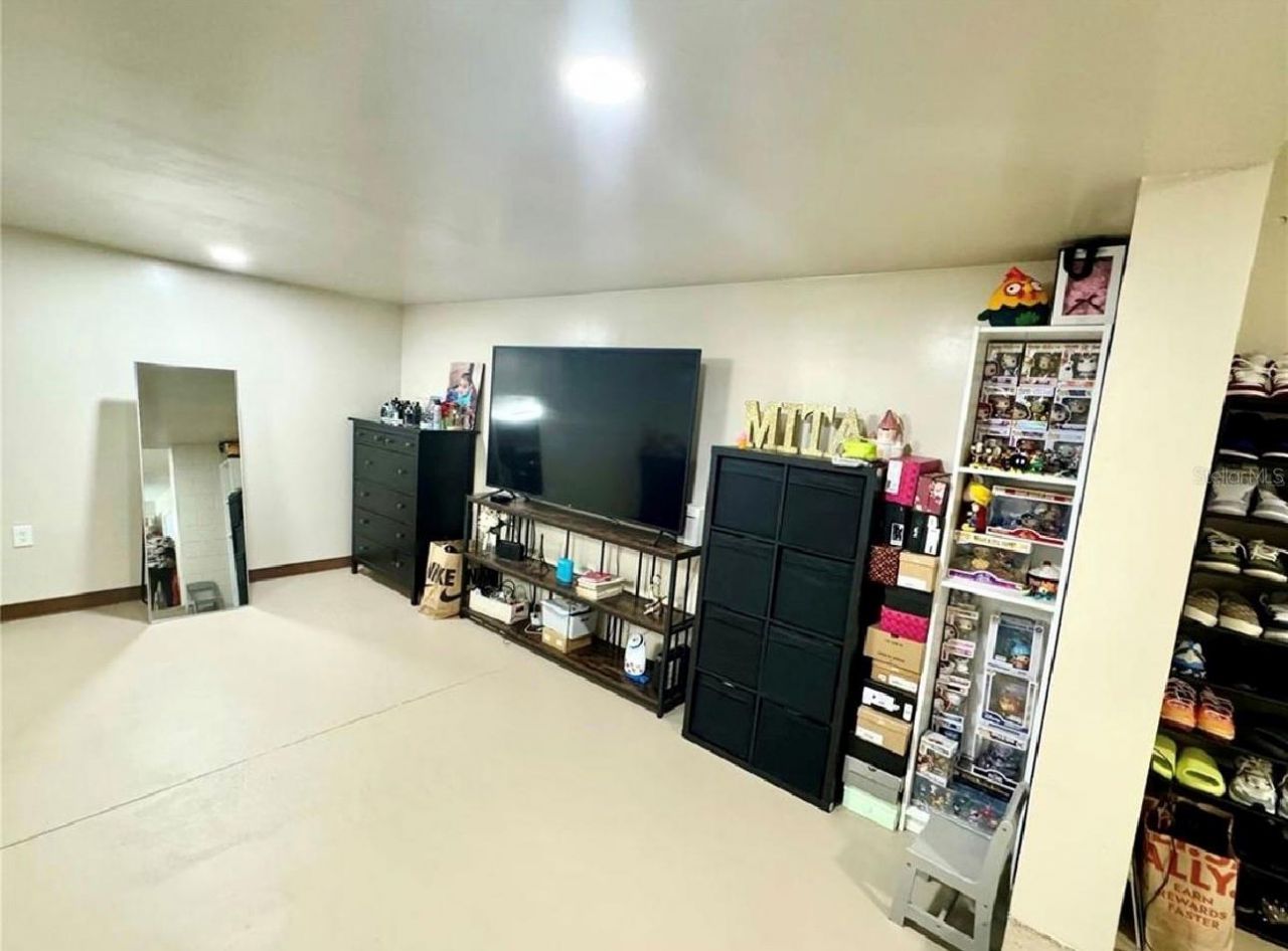 5832 Holmes Drive, Orlando, FL 32808 Photo