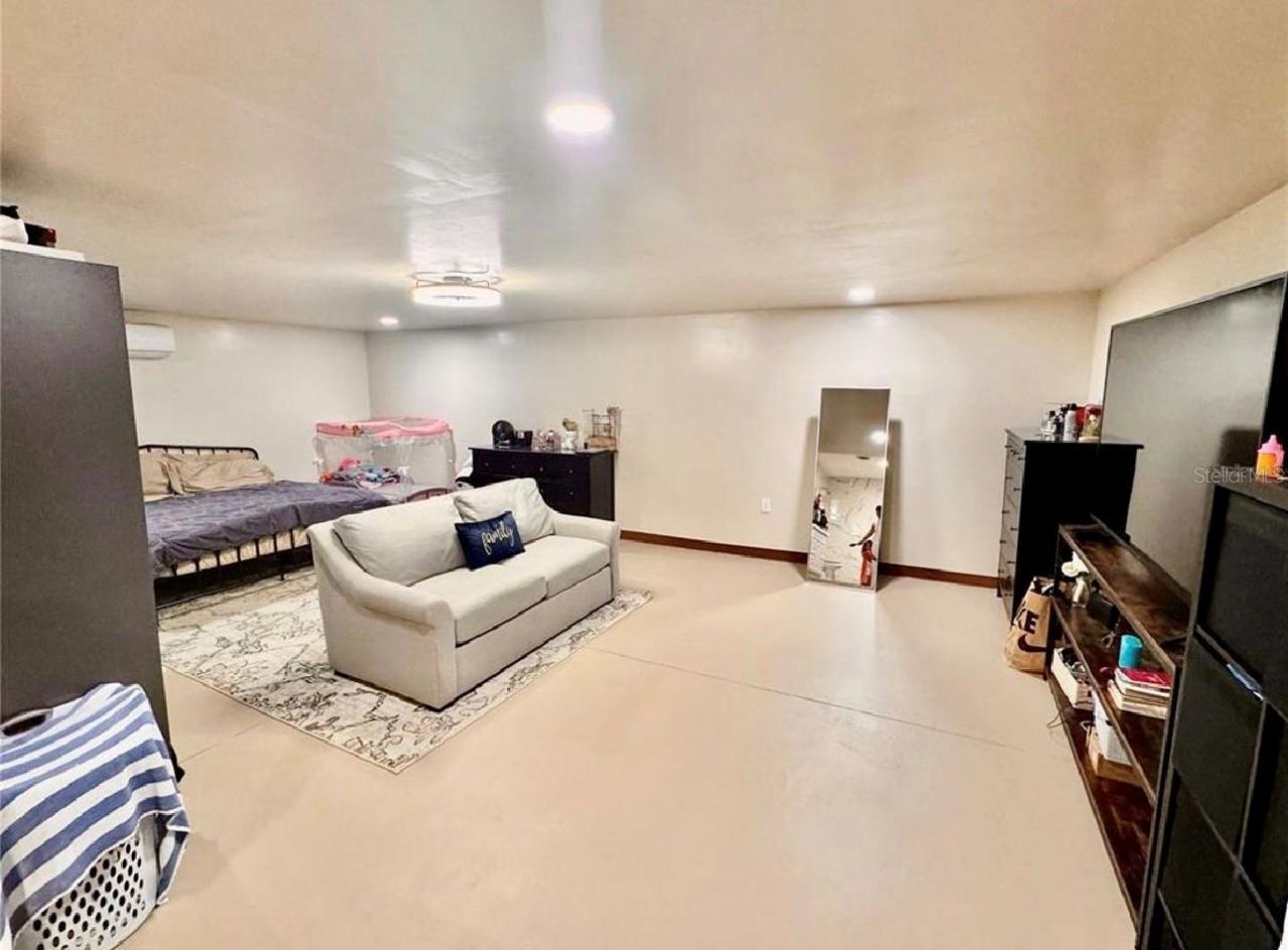 5832 Holmes Drive, Orlando, FL 32808 Photo