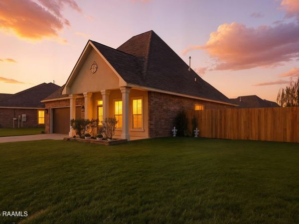 105 Marston House Drive, Youngsville, LA 70592