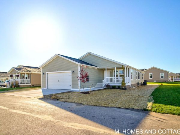 5216 Mulberry Lane, Holland, MI 49423