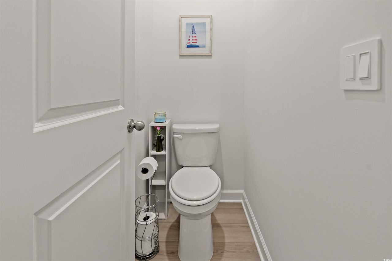 1546 Regal Fern Way Photo 17