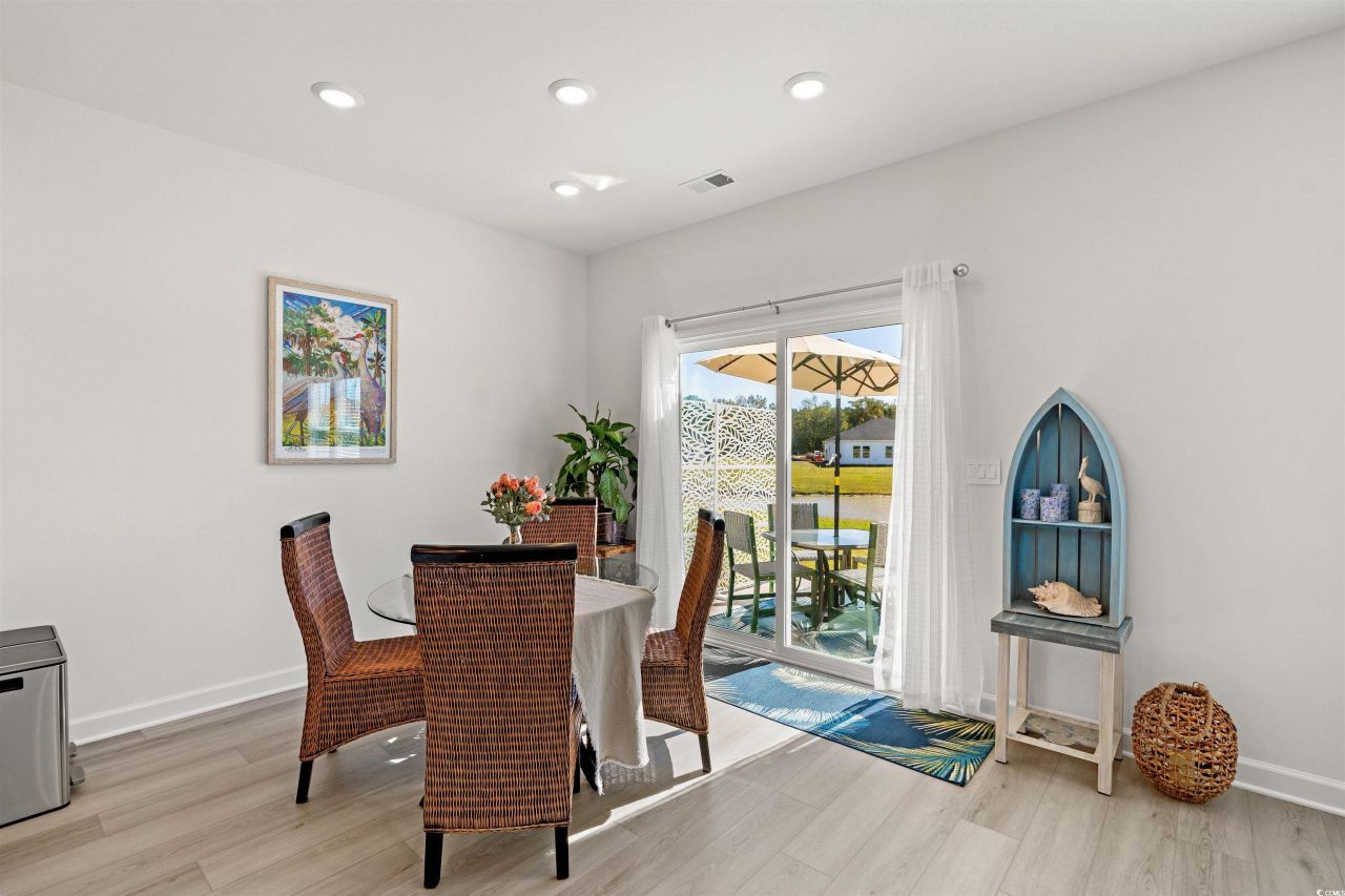 1546 Regal Fern Way Photo 7