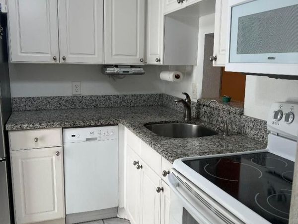 2161 NE 1st Court, Unit 102, Boynton Beach, FL 33435