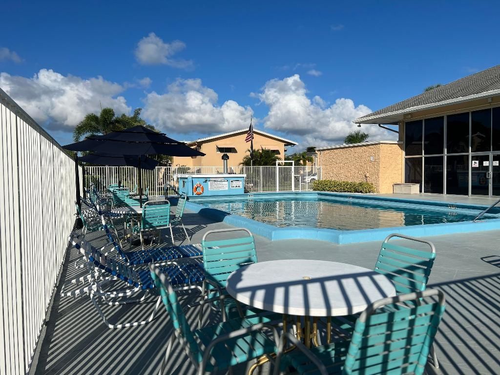 2161 NE 1st Court, Unit 102, Boynton Beach, FL 33435 Photo