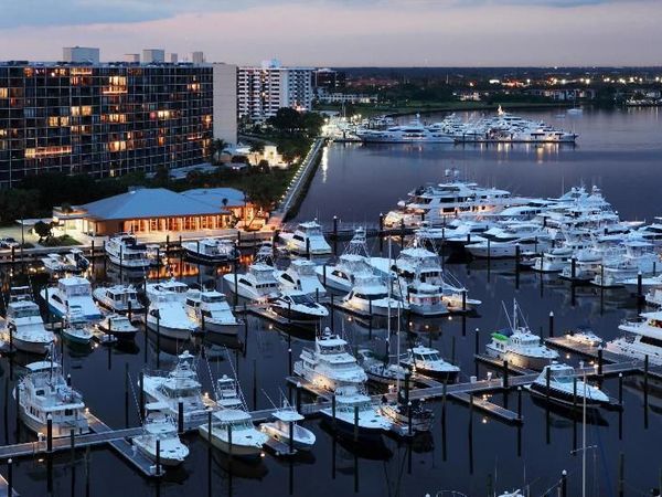 100 Lakeshore Drive, Unit 856, North Palm Beach, FL 33408