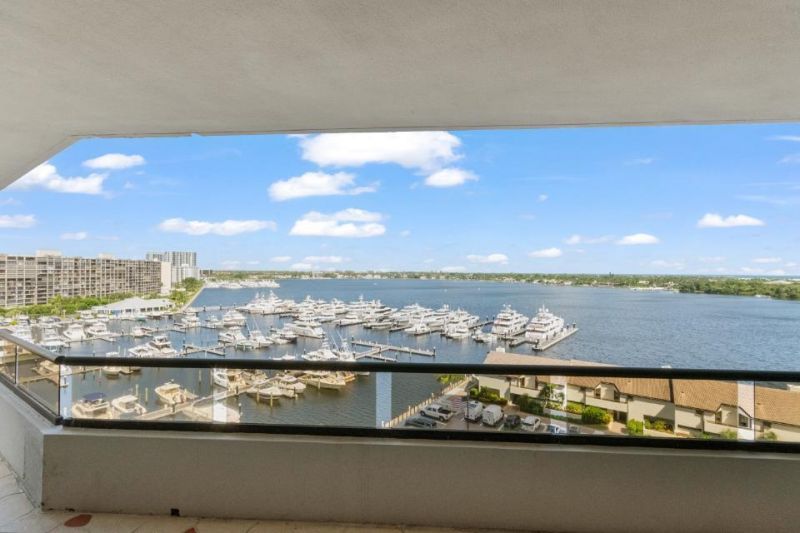 100 Lakeshore Drive, Unit 856, North Palm Beach, FL 33408 Photo