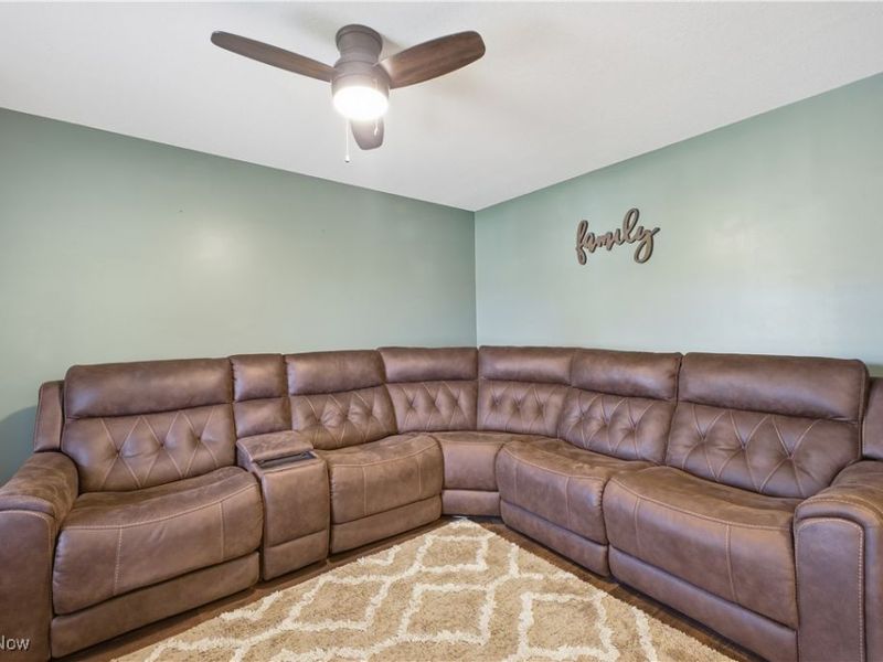 515 Hillside Drive, East Palestine, OH 44413 Photo 13