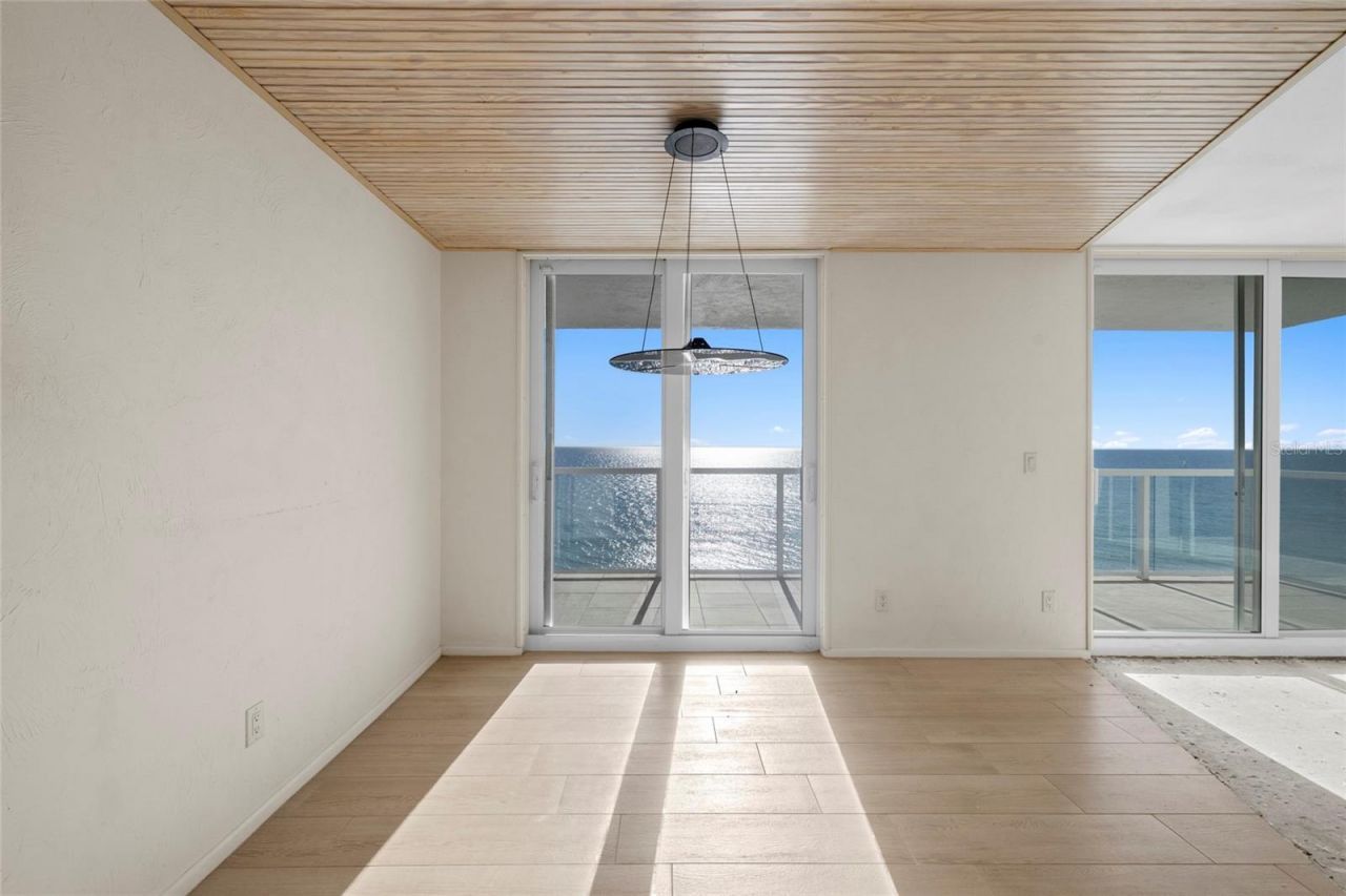 2425 Gulf Of Mexico Drive, Unit 7D, Longboat Key, FL 34228 Photo