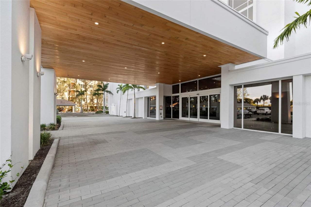 2425 Gulf Of Mexico Drive, Unit 7D, Longboat Key, FL 34228 Photo