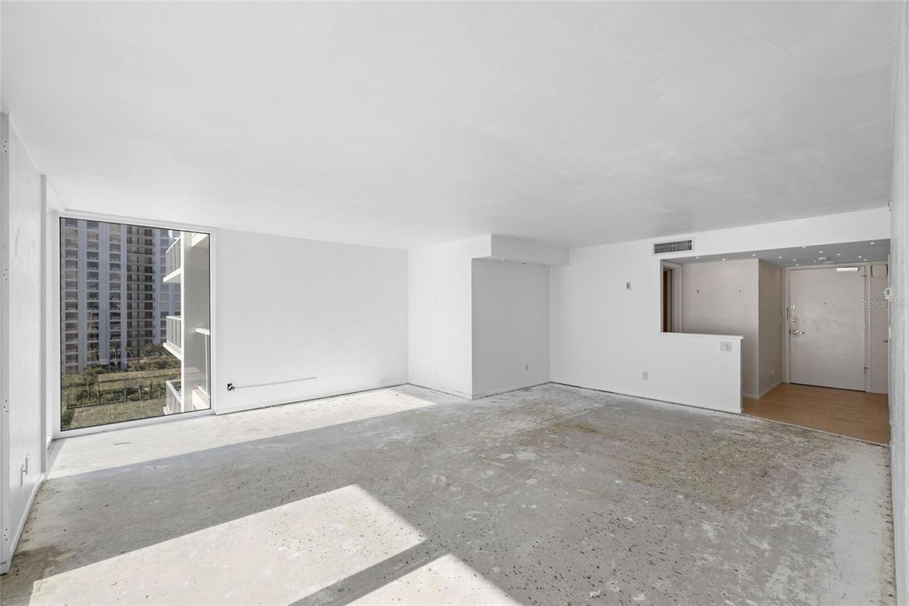 2425 Gulf Of Mexico Drive, Unit 7D, Longboat Key, FL 34228 Photo