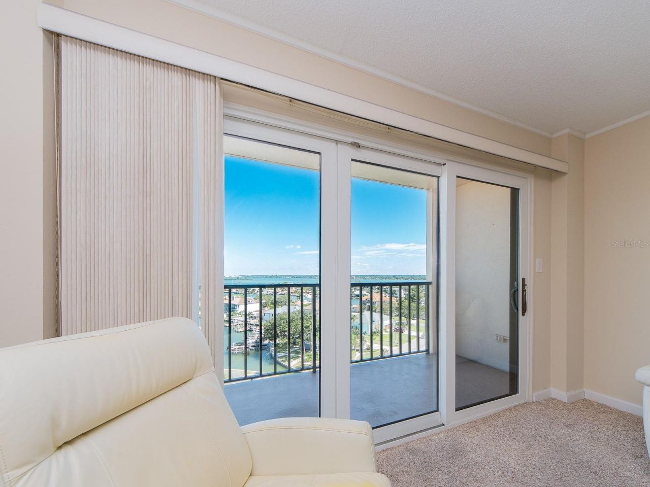 51 Island Way, Unit 1001, Clearwater Beach, FL 33767 Photo